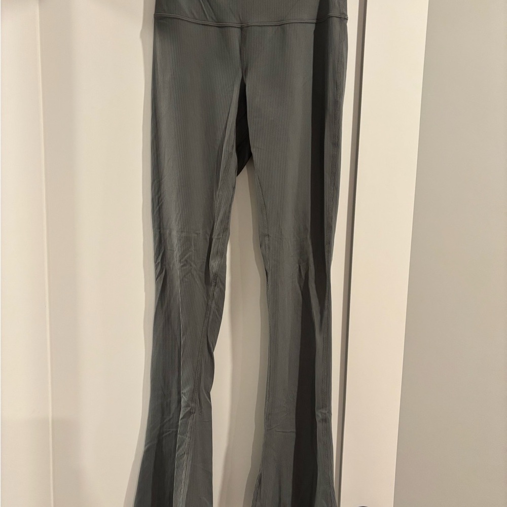 Lululemon Gray ribbed flare pant